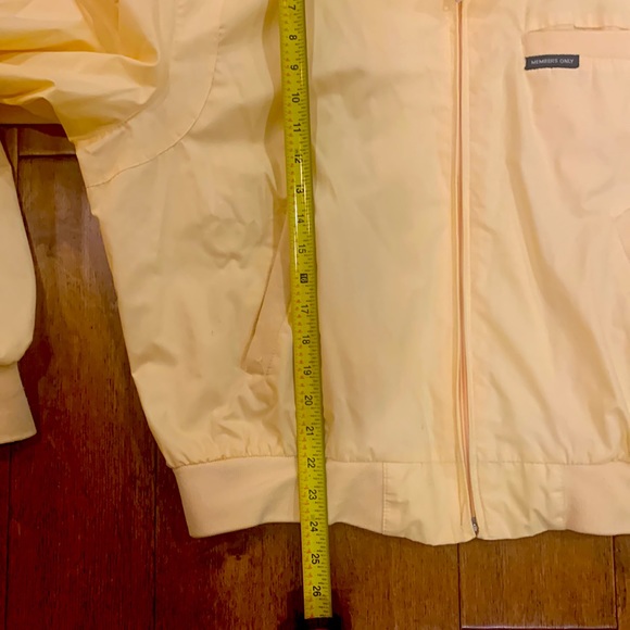 VINTAGE MEMBERS ONLY YELLOW JACKET - Picture 13 of 15